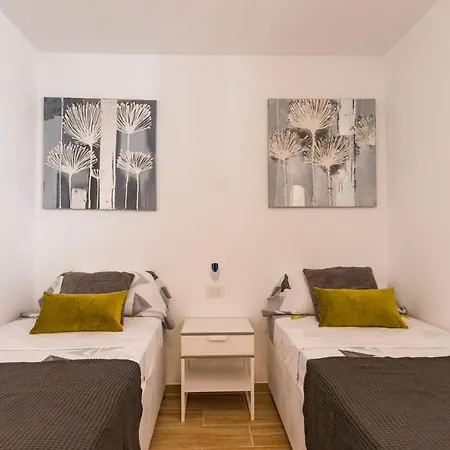 Parque Santiago 2 Isabella 236