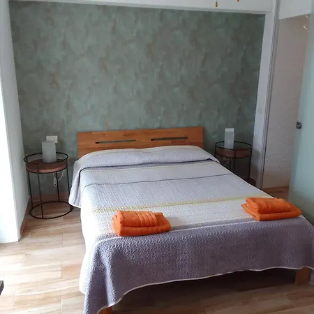 Parque Santiago 2 Isabella 236 Apartamento *