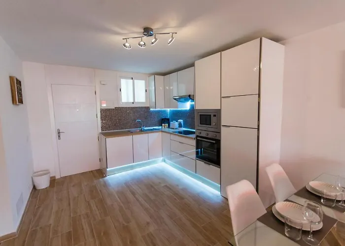 Parque Santiago 2 Isabella 236 Arona (Tenerife)